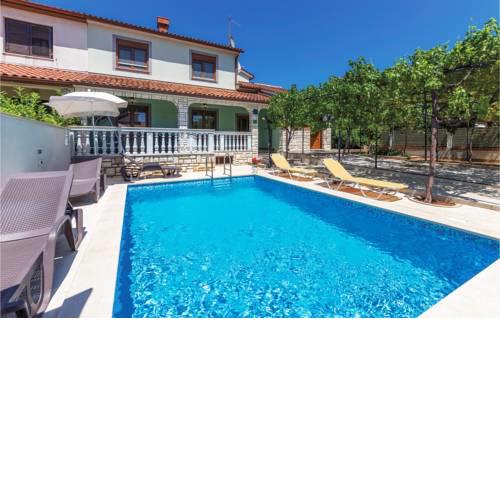 Holiday home Pula Varetonova stancija