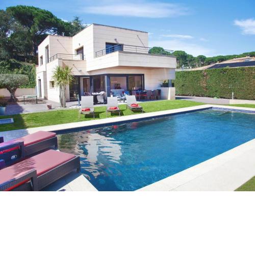 Holiday Home Rubi by Interhome