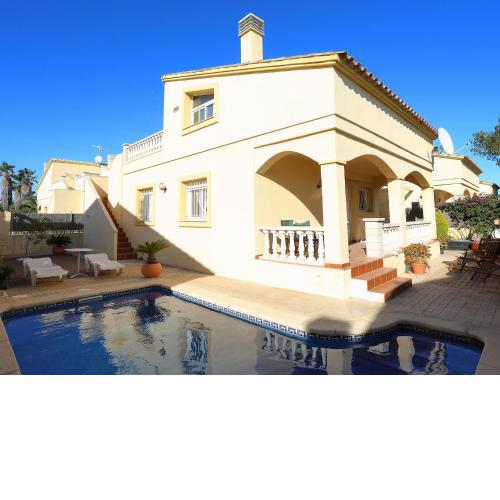 Holiday Home Sally by Interhome