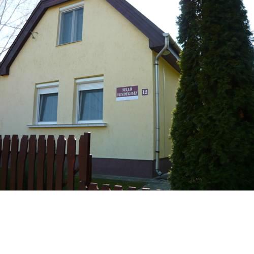 Holiday home Sellő Vendégház