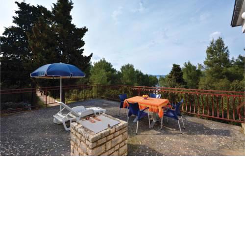 Holiday home Stari Grad 376