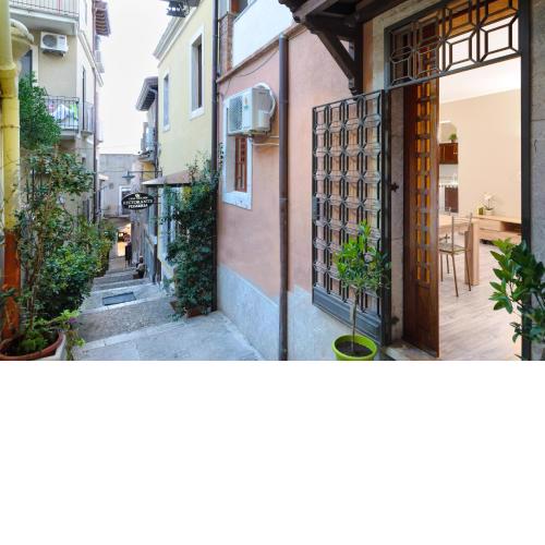 Holiday Home Taormina 2