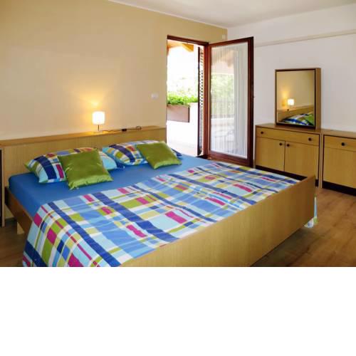 Holiday Home Tijan (ROJ411)