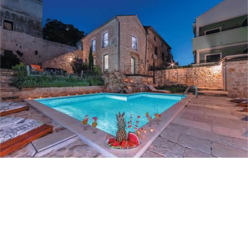 Holiday Home Tkon with Hot Tub I
