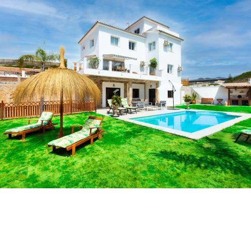 Holiday Home Villa Caleta by Interhome