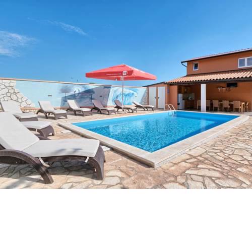 Holiday Home Villa Eldina (PUL485)