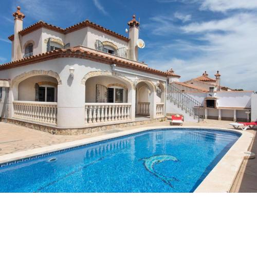 Holiday Home Villa Kikidona by Interhome