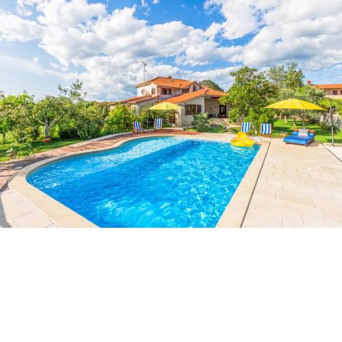 Holiday Home VIlla Lavarino Royal