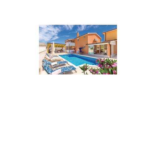 Holiday home Vodnjan 12 with Outdoor Swimmingpool