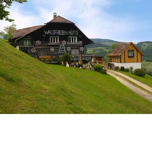 Holiday Home Waldfriedenhütte