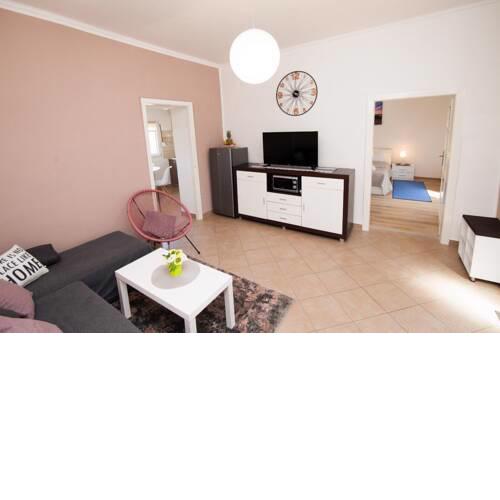 Holiday home with two sleeping rooms, pets Willkommen