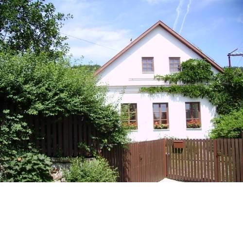 Holiday House - Sazava