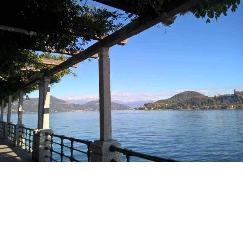 Holiday house by the lake