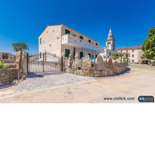 Holiday house PLOVANIJA