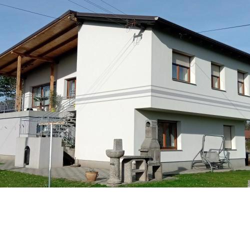 Holiday House Škorjanec
