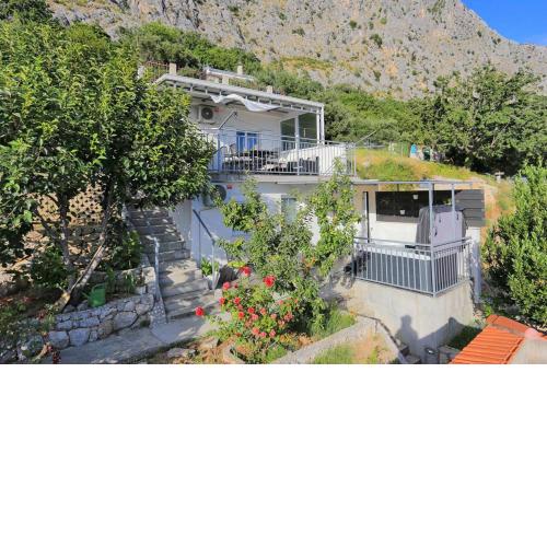 Holiday house with a parking space Borak, Omis - 19020