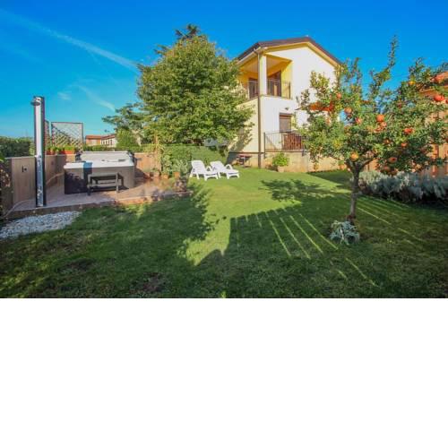 Holiday house with a parking space Dajla, Novigrad - 11612