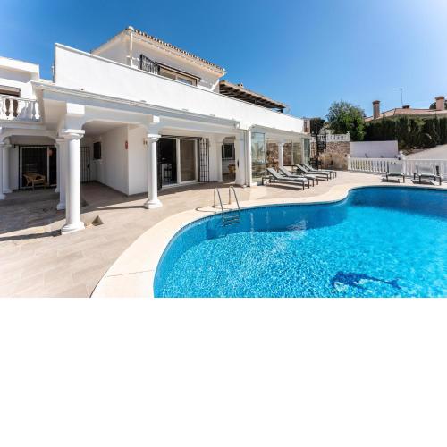 Holiday Villa Torrenueva