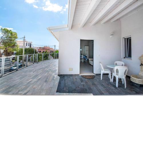 Holiday Villa White