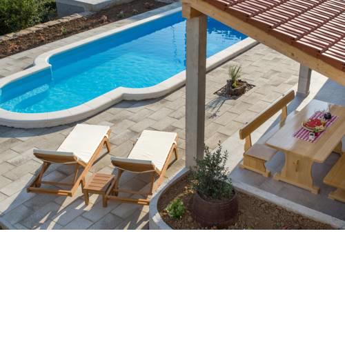 Holiday Village Home Pasika