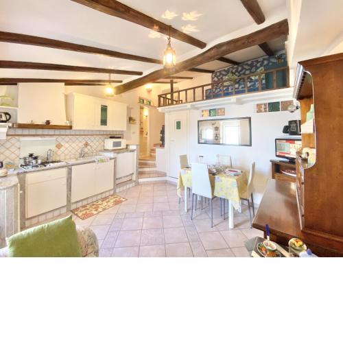 holidaycasa Gio - in centro vista mare