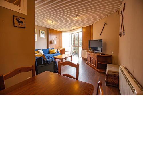 Holidays, Edificio Europa, 8 personas, 2 dormitorios