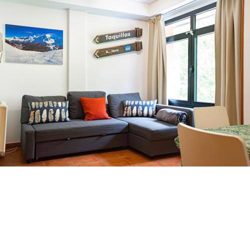 Holidays, Estudio Jara, Gorbea 4 pax