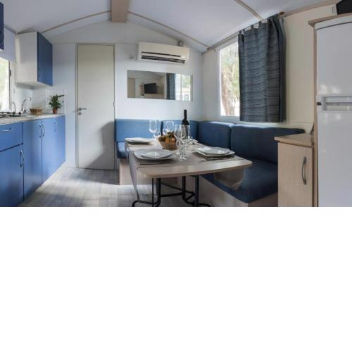 Holidays in the village Marina mobile home 3