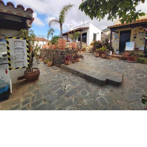Holidays Tenerife breakfast inclusive wifi pool fr