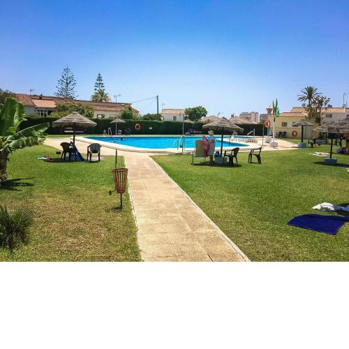 Holidays2Torremolinos Apartamento de 3 dormitorios con terraza y piscina comunitaria