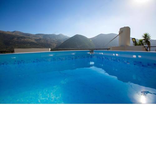 Home Aurora with private pool