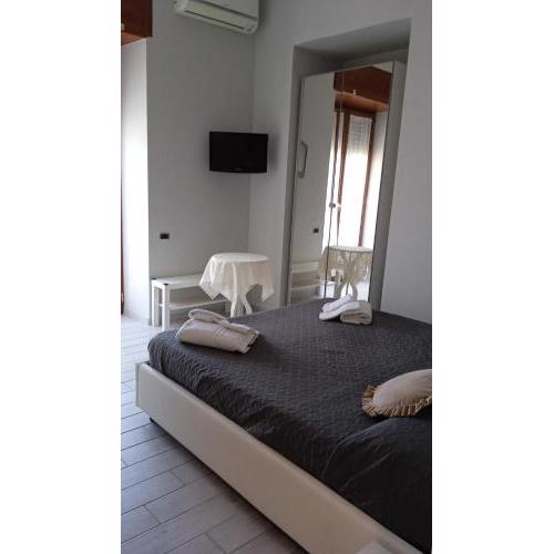 Home Elisabet