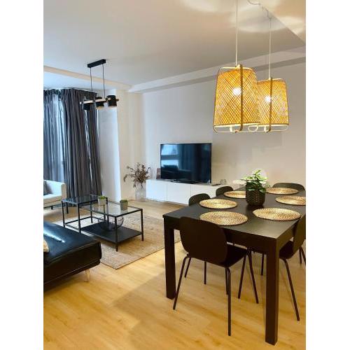 Home Las Burgas D&C