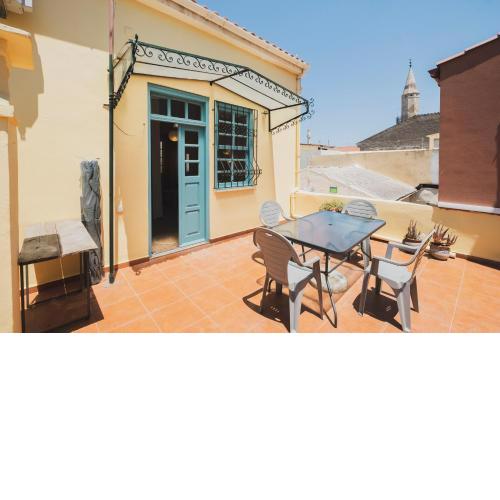 Home with Terrace in Heart of old Town of Chania