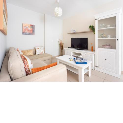 Home2Book Charming Sea Breeze Médano Home