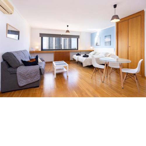 Home2Book Charming Studio Santa Cruz City Views