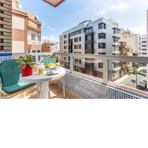 Home2Book Cozy Beachside Apt Las Canteras