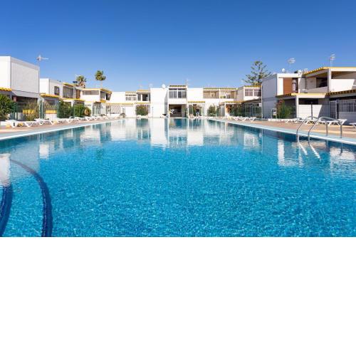 Home2Book Cozy White Wood Apartment, Pool&Terrace
