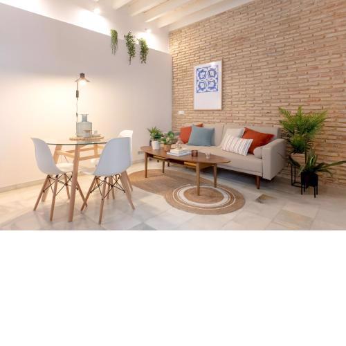 Home2Book Stylish & Cozy Apartment Triana Sevilla