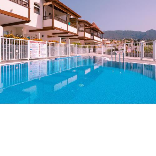 HomeForGuest Apartamento con piscina a 50M del mar en La Caleta
