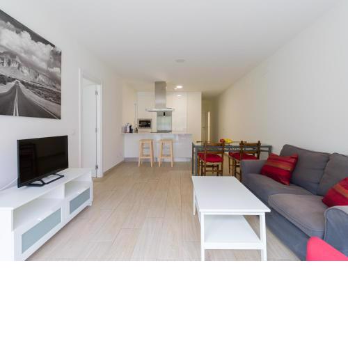 HomeForGuest Apartamento con terraza y Parking en Las Canteras