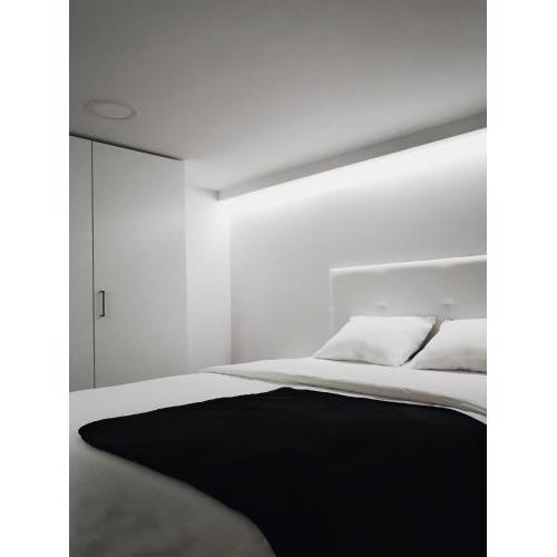 HomeForGuest BIOMA Modern & Minimalist Apartment