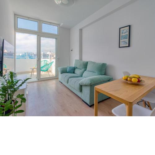 HomeForGuest Bright Apartment with Terrace near Las Canteras