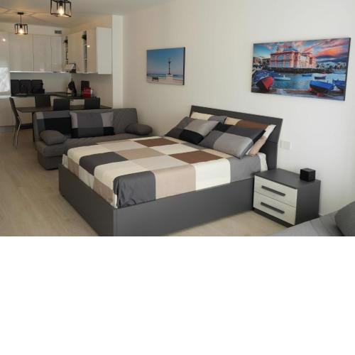 HomeGA - City Center New Apartment with Self Check-in