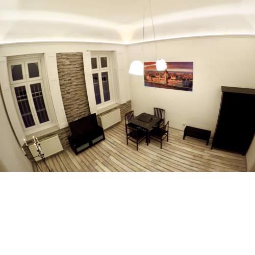 Homelike luxury flat on Gyulai Pál