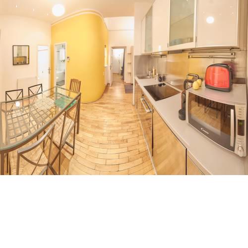 Homely flat in the centre with 3 rooms and 2 bathrooms