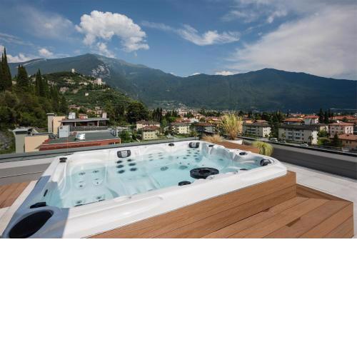 HOODY ACTIVE & HAPPINESS HOTEL
