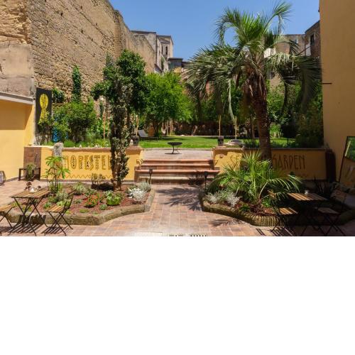 HOPESTEL Secret Garden Napoli