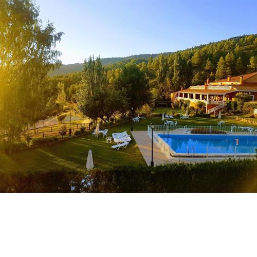 Hospedium Hotel Val de Pinares