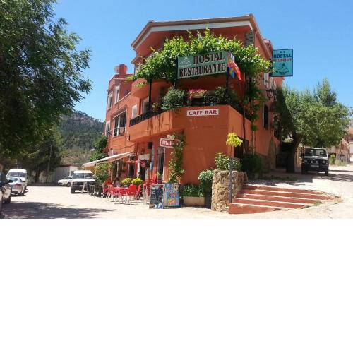Hostal Almenara